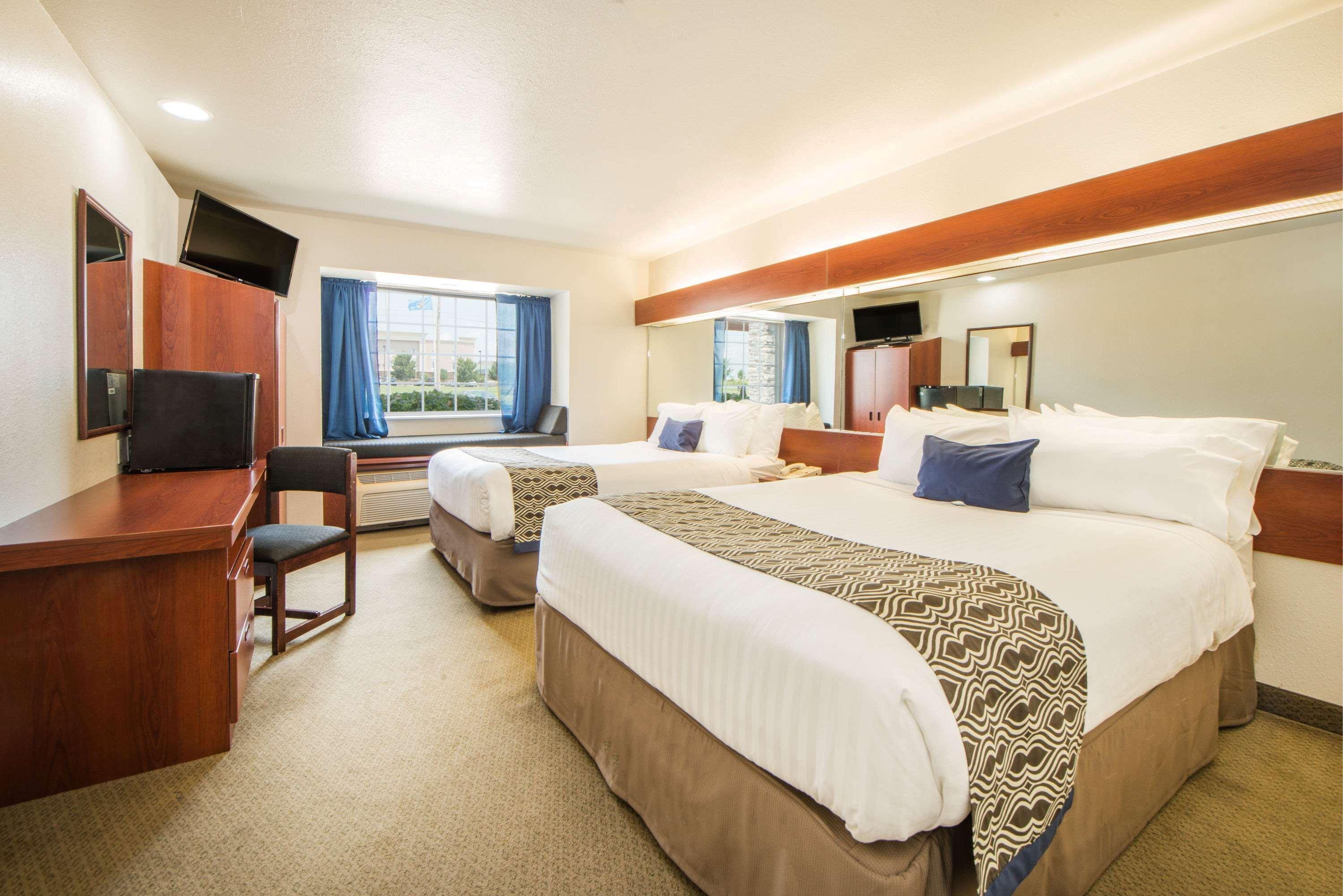 Microtel Inn And Suites By Wyndham Miami Ok Buitenkant foto